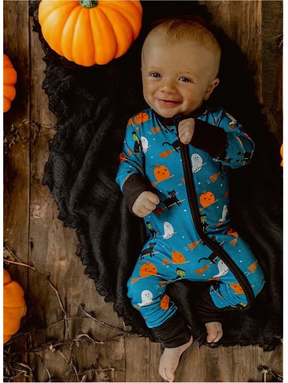 SPEARMENT BAMBOO HALLOWEEN BROOMSTICK FOOTIE